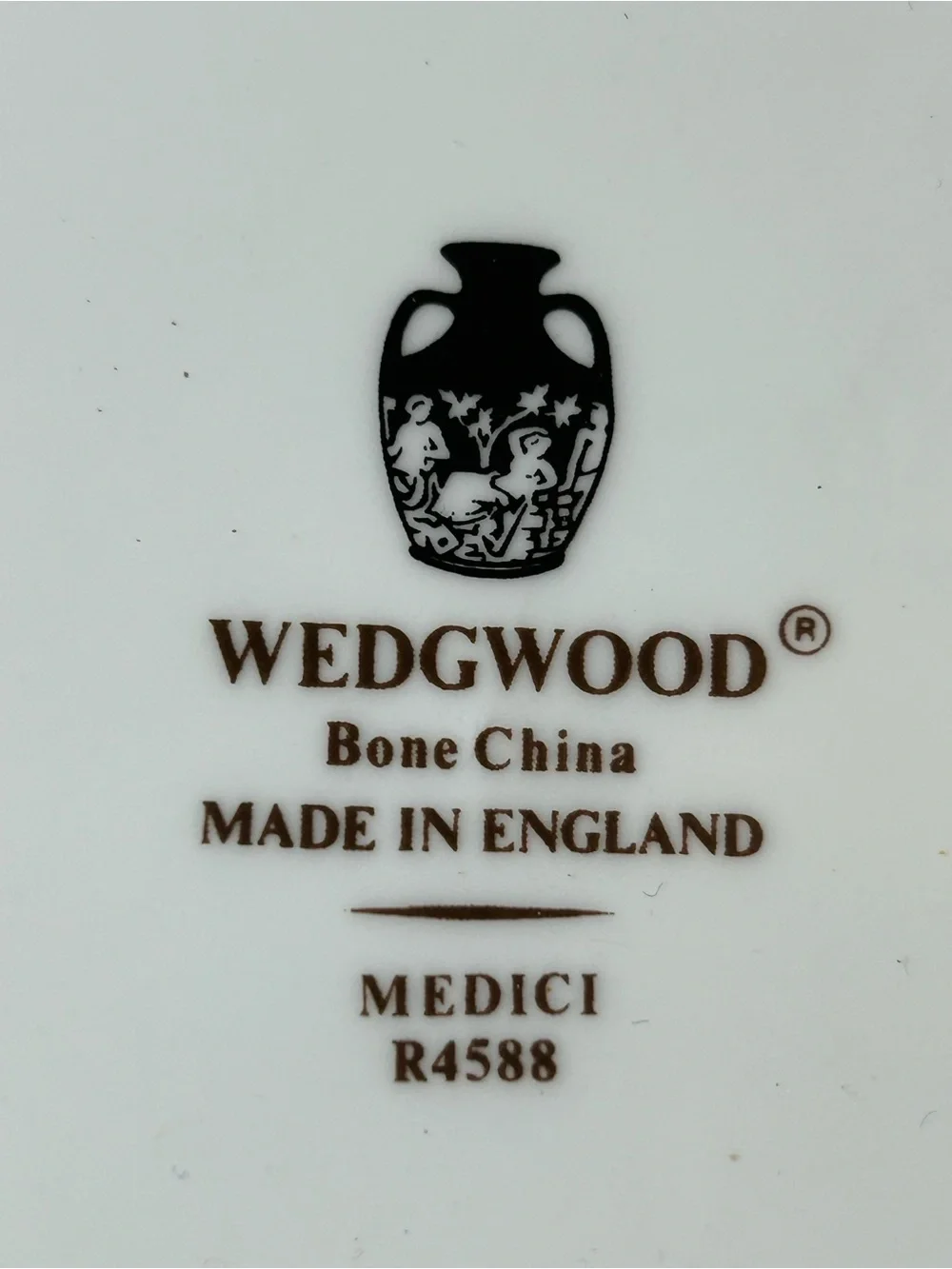 WEDGWOOD MEDICI R4588 Bone China 6 Piece Dinnerware Place Setting Plate Bowl Cup